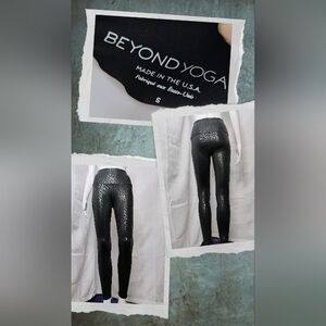 Beyond Yoga Black Animal Print Leggings